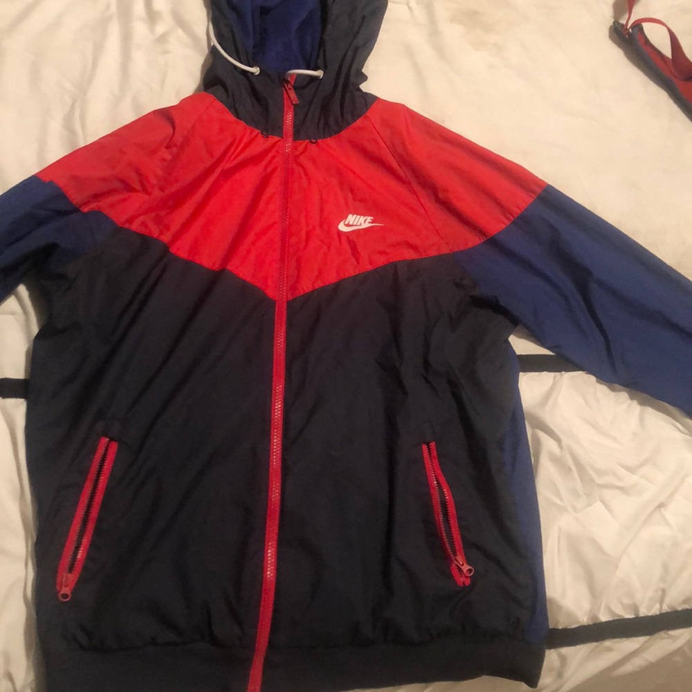 nike windbreaker